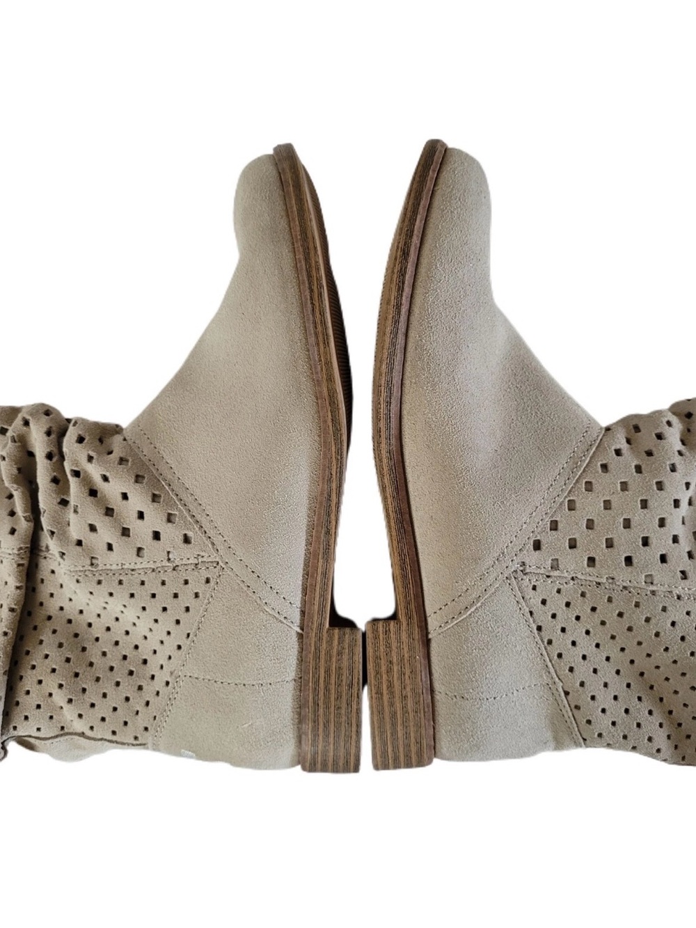 TOMs Western Perforated Mid-Calf Boots - 9 - Picture 5 of 10